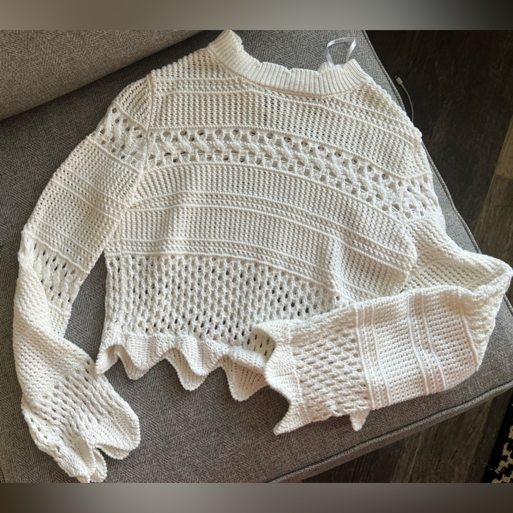 Small Crochet Guess Sweater